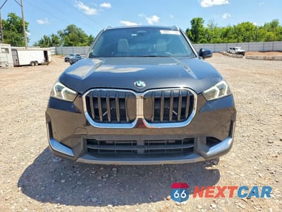 Piąte zdjęcie samochodu w środku: 2023 BMW X1 XDRIVE28I VIN:WBX73EF07P5X88527 - miniatura
