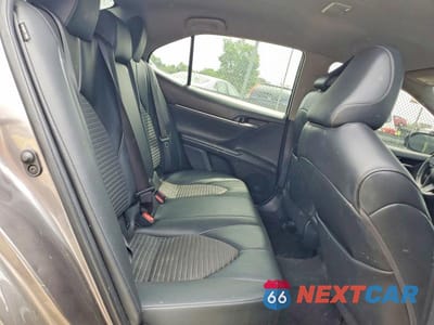 Zdjęcie 10 z 12 samochodu: 2021 TOYOTA CAMRY SE VIN:4T1G11AK6MU407056 - miniatura