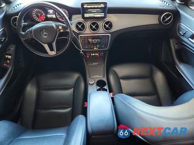 Zdjęcie 8 z 12 samochodu: 2014 MERCEDES-BENZ CLA 250 VIN:WDDSJ4EB2EN151459 - miniatura