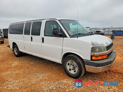 Czwarte zdjęcie samochodu z boku: 2011 CHEVROLET EXPRESS G3500 LT VIN:1GAZG1FG0B1152640 - miniatura