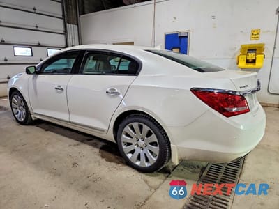 Drugie zdjęcie samochodu z przodu: 2014 BUICK LACROSSE PREMIUM VIN:1G4GE5G37EF248601 - miniatura