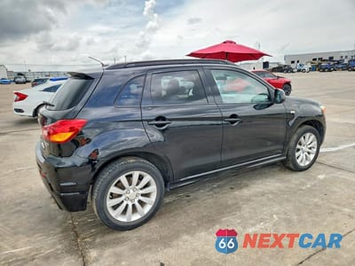 Trzecie zdjęcie samochodu z tyłu: 2011 MITSUBISHI OUTLANDER SPORT SE VIN:JA4AP4AU9BZ023200 - miniatura