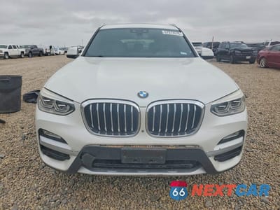 Piąte zdjęcie samochodu w środku: 2019 BMW X3 VIN:5UXTR7C5XKLR48389 - miniatura