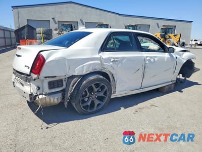 Trzecie zdjęcie samochodu z tyłu: 2023 CHRYSLER 300 S VIN:2C3CCABG9PH628279 - miniatura