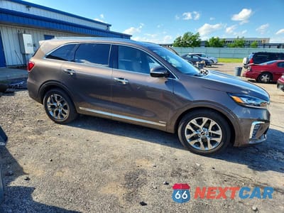 Czwarte zdjęcie samochodu z boku: 2019 KIA SORENTO SX LIMITED V6 VIN:5XYPKDA56KG529458 - miniatura