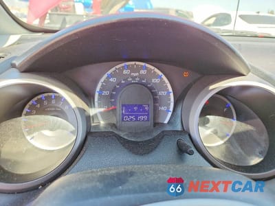 Zdjęcie 9 z 12 samochodu: 2009 HONDA FIT VIN:JHMGE88259C004334 - miniatura