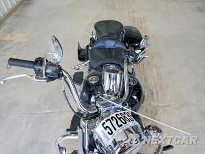 Piąte zdjęcie samochodu w środku: 2019 HARLEY-DAVIDSON FLHR VIN:1HD1FBC19KB633640 - miniatura