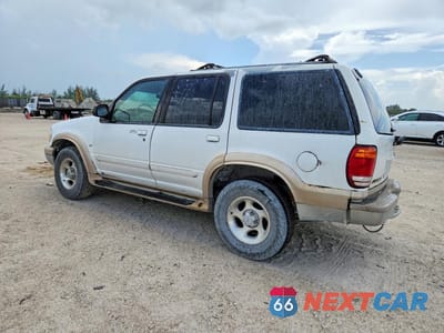 Drugie zdjęcie samochodu z przodu: 2000 FORD EXPLORER EDDIE BAUER VIN:1FMZU64P6YUB30936 - miniatura