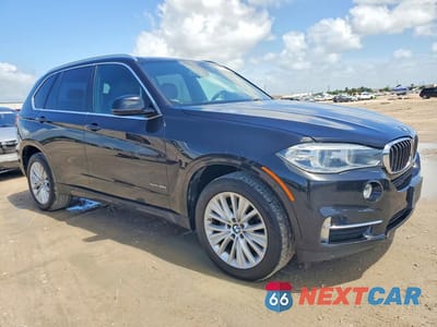 Czwarte zdjęcie samochodu z boku: 2017 BMW X5 SDRIVE35I VIN:5UXKR2C35H0X06617 - miniatura