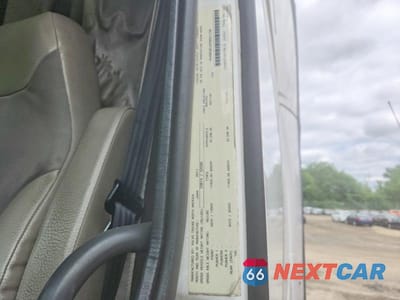 Zdjęcie 10 z 10 samochodu: 2012 VOLVO VNL SEMI TRUCK VIN:4V4NC9EJ2CN551139 - miniatura