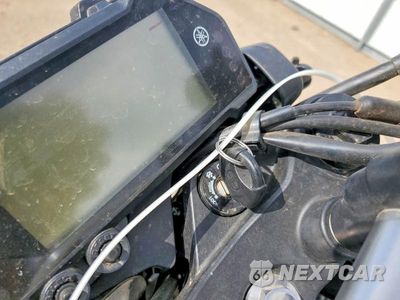 Zdjęcie 8 z 9 samochodu: 2023 YAMAHA MT-03 VIN:MH3RH20Y9PK009717 - miniatura