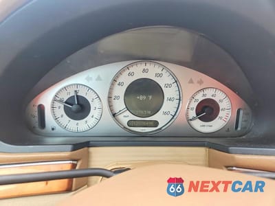 Zdjęcie 9 z 12 samochodu: 2008 MERCEDES-BENZ E 350 VIN:WDBUF56X88B233284 - miniatura