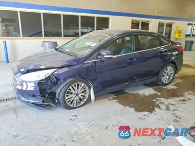 2016 FORD FOCUS TITANIUM 1FADP3J26GL335759 - główne zdjęcie licytacji z USA - miniatura