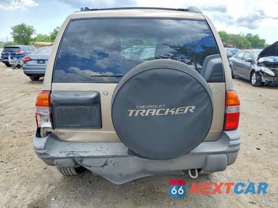 Zdjęcie 6 z 13 samochodu: 2003 CHEVROLET TRACKER VIN:2CNBJ13C236947081 - miniatura