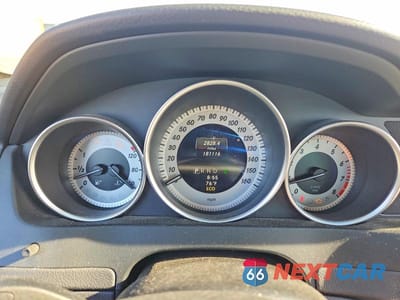 Zdjęcie 9 z 12 samochodu: 2013 MERCEDES-BENZ C 300 4MATIC VIN:WDDGF8AB6DG118858 - miniatura