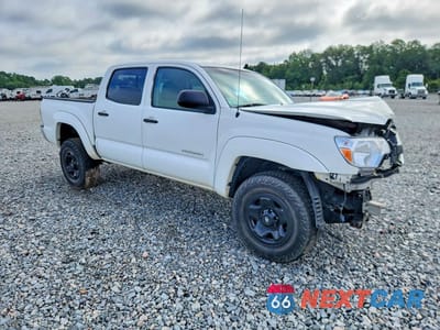 Czwarte zdjęcie samochodu z boku: 2014 TOYOTA TACOMA DOUBLE CAB PRERUNNER VIN:3TMJU4GN6EM169641 - miniatura