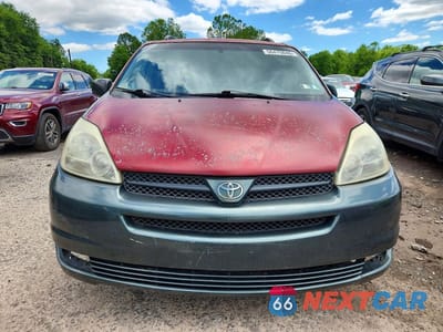 Piąte zdjęcie samochodu w środku: 2004 TOYOTA SIENNA LE 7 PASSENGER VIN:5TDZA23C34S172449 - miniatura