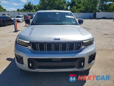 Piąte zdjęcie samochodu w środku: 2023 JEEP GRAND CHEROKEE OVERLAND VIN:1C4RJHDG8P8769402 - miniatura