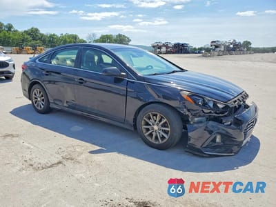 Czwarte zdjęcie samochodu z boku: 2018 HYUNDAI SONATA SE VIN:5NPE24AF0JH621897 - miniatura