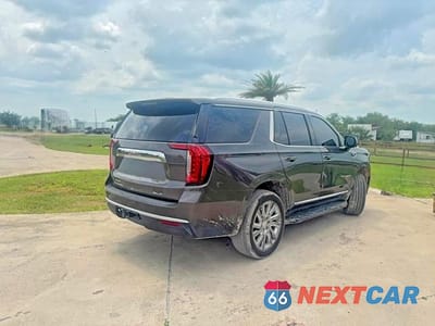 Czwarte zdjęcie samochodu z boku: 2021 GMC YUKON SLT VIN:1GKS1BKD6MR441493 - miniatura