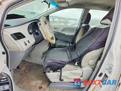 Zdjęcie 7 z 13 samochodu: 2013 TOYOTA SIENNA L 7-PASSENGER VIN:5TDZK3DC9DS294539 - miniatura