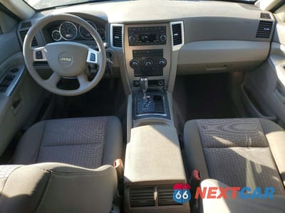 Zdjęcie 8 z 13 samochodu: 2008 JEEP GRAND CHEROKEE LAREDO VIN:1J8GR48K88C244029 - miniatura