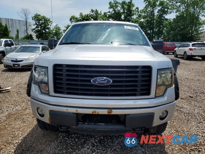 Piąte zdjęcie samochodu w środku: 2014 FORD F150 SUPER CAB VIN:1FTFX1EF2EFB58532 - miniatura