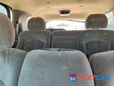 Zdjęcie 10 z 13 samochodu: 2002 CHEVROLET TAHOE K1500 VIN:1GNEK13Z52J333525 - miniatura