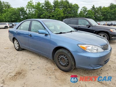 Czwarte zdjęcie samochodu z boku: 2003 TOYOTA CAMRY LE VIN:4T1BE32K33U230876 - miniatura