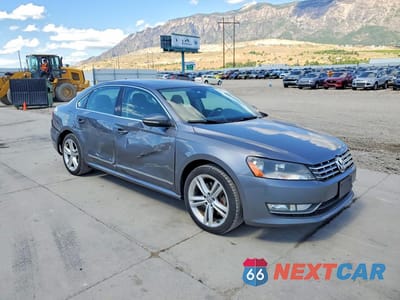 Czwarte zdjęcie samochodu z boku: 2012 VOLKSWAGEN PASSAT SEL VIN:1VWCM7A31CC063109 - miniatura