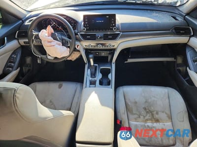 Zdjęcie 8 z 12 samochodu: 2019 HONDA ACCORD LX VIN:1HGCV1F1XKA056725 - miniatura