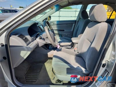 Zdjęcie 7 z 12 samochodu: 2006 TOYOTA CAMRY STANDARD VIN:4T1BE32K36U666941 - miniatura