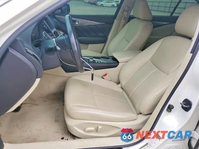 Zdjęcie 7 z 12 samochodu: 2017 INFINITI Q50 3.0T PREMIUM VIN:JN1EV7AP1HM741440 - miniatura