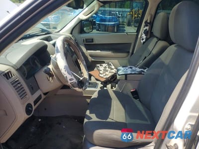 Zdjęcie 7 z 13 samochodu: 2009 FORD ESCAPE XLT VIN:1FMCU03729KA56965 - miniatura