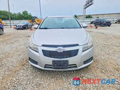 Piąte zdjęcie samochodu w środku: 2014 CHEVROLET CRUZE LT VIN:1G1PC5SB0E7311534 - miniatura