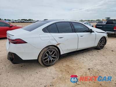 Trzecie zdjęcie samochodu z tyłu: 2024 BMW I5 EDRIVE 40 VIN:WBY33FK02RCR71712 - miniatura