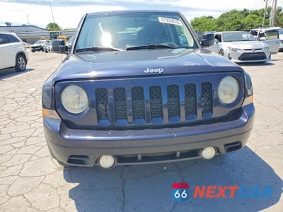 Piąte zdjęcie samochodu w środku: 2011 JEEP PATRIOT SPORT VIN:1J4NT1GA3BD150952 - miniatura
