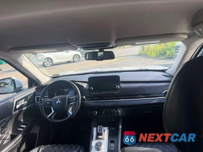 Zdjęcie 8 z 13 samochodu: 2022 MITSUBISHI OUTLANDER SEL VIN:JA4J4VA8XNZ082150 - miniatura