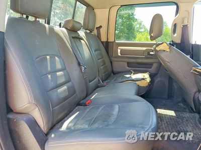 Zdjęcie 11 z 13 samochodu: 2015 RAM 3500 SLT VIN:3C63R3HJ4FG678571 - miniatura