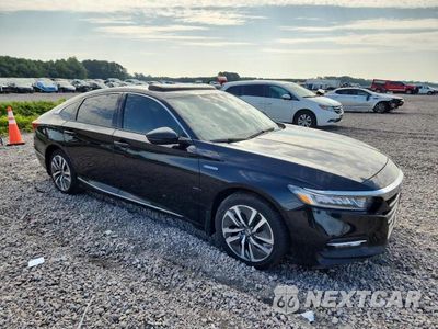 Czwarte zdjęcie samochodu z boku: 2018 HONDA ACCORD HYBRID EXL VIN:1HGCV3F6XJA005862 - miniatura