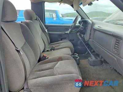 Zdjęcie 10 z 12 samochodu: 2004 GMC NEW SIERRA C1500 VIN:1GTEC14X14Z104251 - miniatura