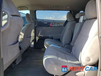 Zdjęcie 11 z 13 samochodu: 2015 TOYOTA SIENNA LE VIN:5TDKK3DC3FS611879 - miniatura