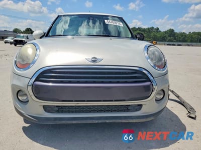 Piąte zdjęcie samochodu w środku: 2018 MINI COOPER VIN:WMWXP5C53J2H29226 - miniatura