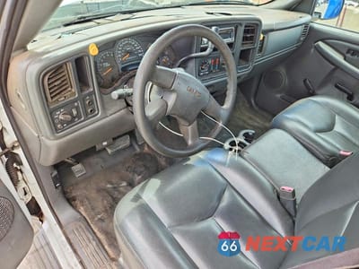Zdjęcie 8 z 12 samochodu: 2007 GMC NEW SIERRA C1500 CLASSIC VIN:3GTEC14X27G208333 - miniatura