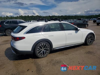Trzecie zdjęcie samochodu z tyłu: 2025 MERCEDES-BENZ E 450 4M ALL TERRAIN VIN:W1KLH6FB9SA134400 - miniatura