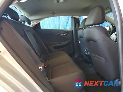 Zdjęcie 11 z 13 samochodu: 2018 CHEVROLET MALIBU LT VIN:1G1ZD5ST3JF219655 - miniatura