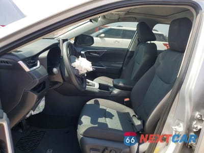 Zdjęcie 7 z 13 samochodu: 2025 TOYOTA RAV4 XLE VIN:2T3W1RFV6SW409519 - miniatura