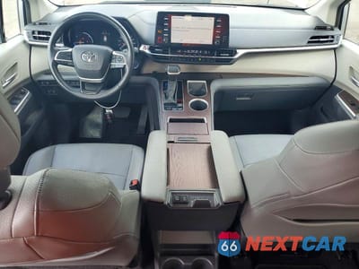 Zdjęcie 8 z 14 samochodu: 2024 TOYOTA SIENNA XLE VIN:5TDYRKEC5RS198642 - miniatura