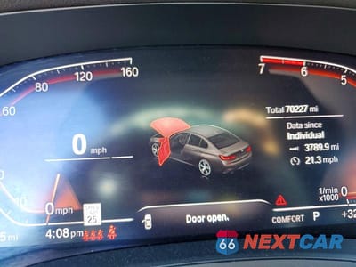 Zdjęcie 9 z 12 samochodu: 2019 BMW 330I VIN:WBA5R1C50KAK09693 - miniatura