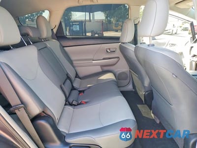 Zdjęcie 10 z 12 samochodu: 2016 TOYOTA PRIUS V FOUR VIN:JTDZN3EU3GJ046013 - miniatura